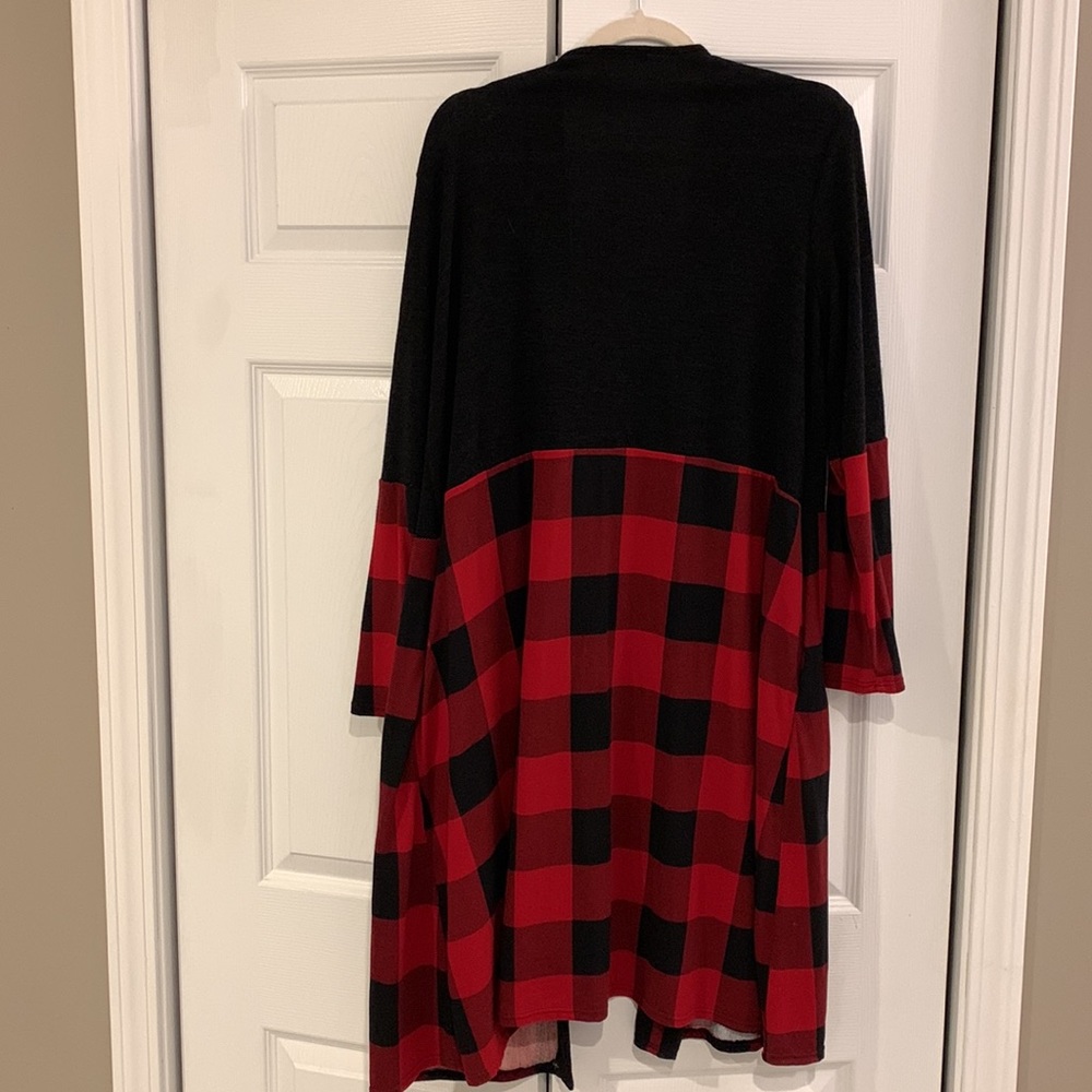 Black and Red Buffalo Plaid Cardigan - Picture 2 of 2